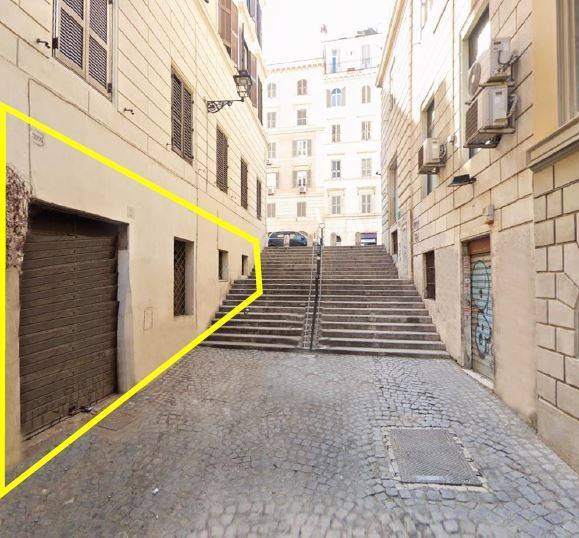 negozio in vendita a Roma in zona Rione Monti/Campitelli