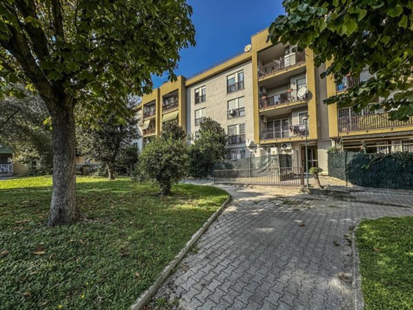 appartamento in vendita a Roma in zona Dragoncello