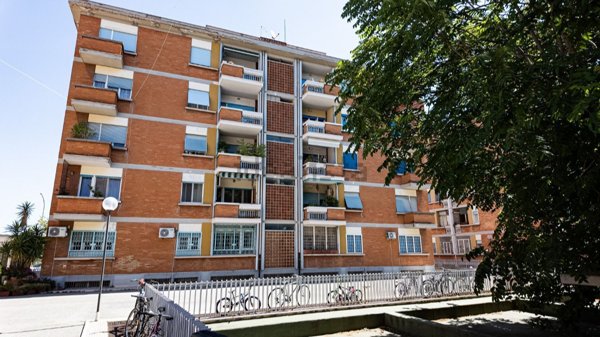 appartamento in vendita a Roma in zona Ostiense
