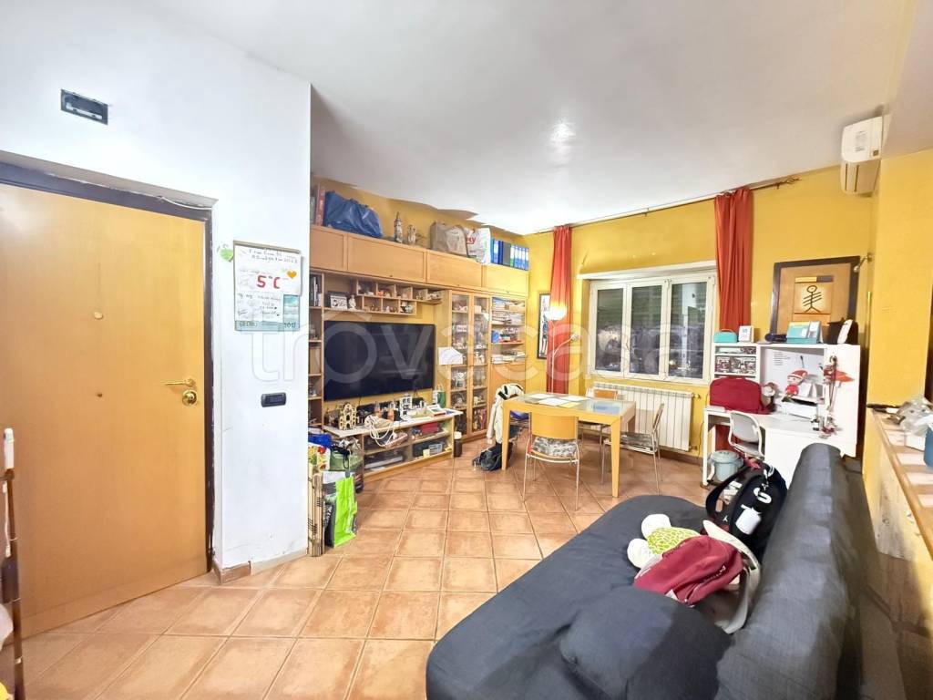 appartamento in vendita a Roma in zona Prenestino-Centocelle