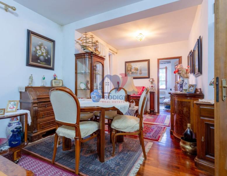 appartamento in vendita a Roma in zona Torrione Cerquetta