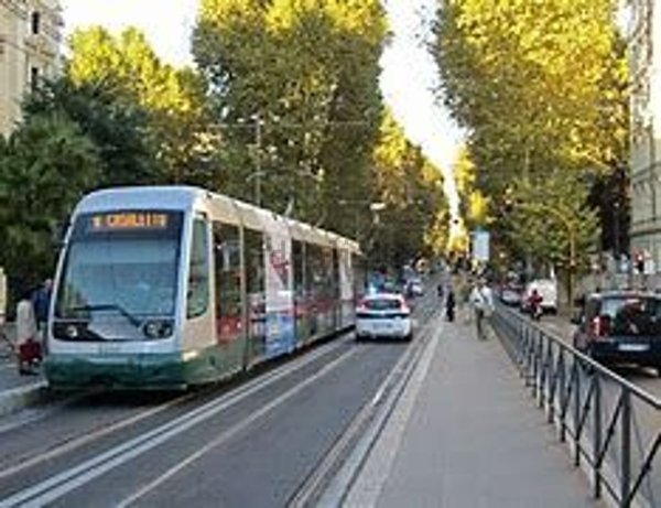 negozio in vendita a Roma in zona Portuense