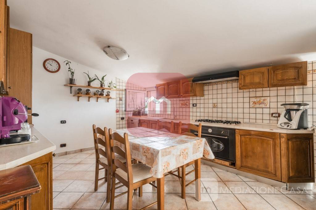 appartamento in vendita a Roma in zona Finocchio