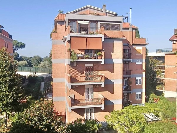 appartamento in vendita a Roma in zona Portuense