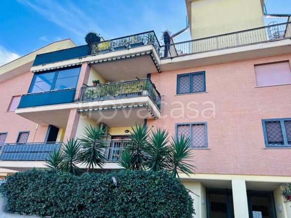 appartamento in vendita a Roma in zona Borghesiana