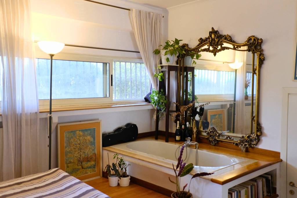 appartamento in vendita a Roma in zona Mostacciano