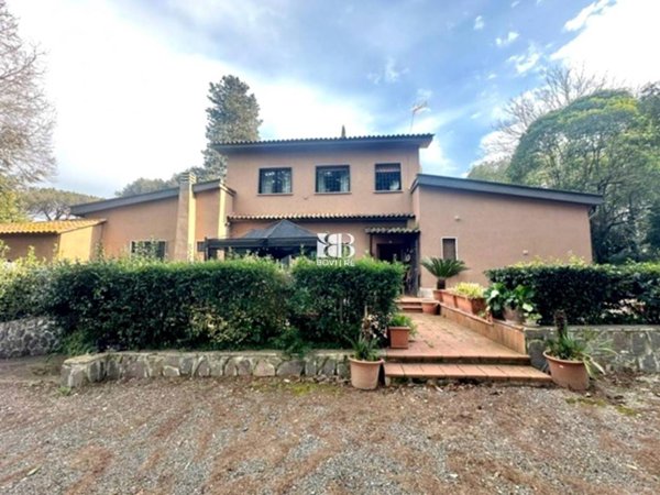 casa indipendente in vendita a Roma in zona Torricola