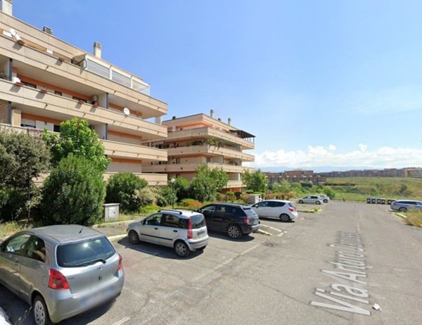 appartamento in vendita a Roma in zona Ponte di Nona