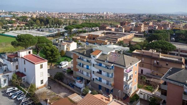 appartamento in vendita a Roma in zona Prenestino-Labicano