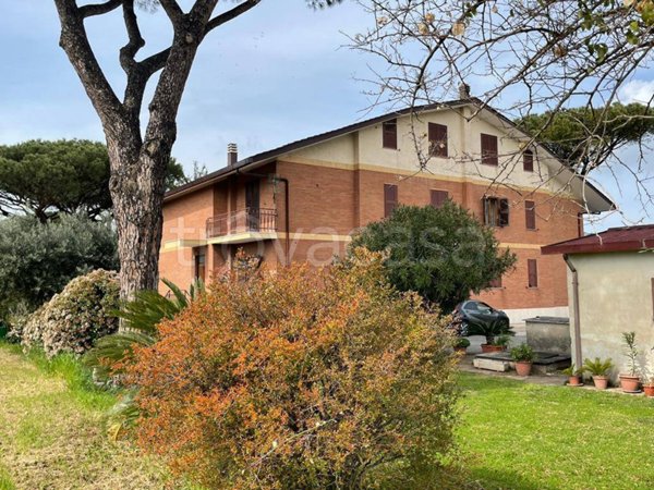 casa indipendente in vendita a Roma in zona Torricola