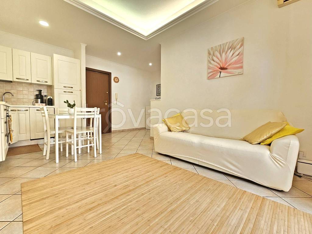 appartamento in vendita a Roma in zona Ostia