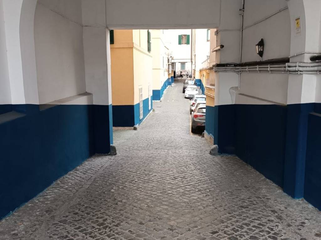 negozio in vendita a Roma in zona Castro Pretorio