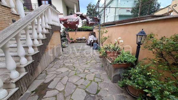 appartamento in vendita a Roma in zona Dragona/Bagnoletto