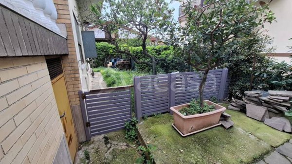 appartamento in vendita a Roma in zona Dragona/Bagnoletto