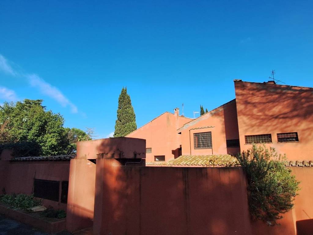 casa indipendente in vendita a Roma in zona Tor di Quinto