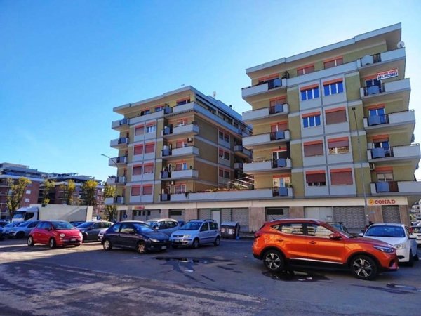 appartamento in vendita a Roma in zona Ostia