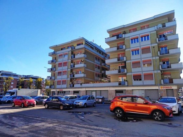 appartamento in vendita a Roma in zona Ostia