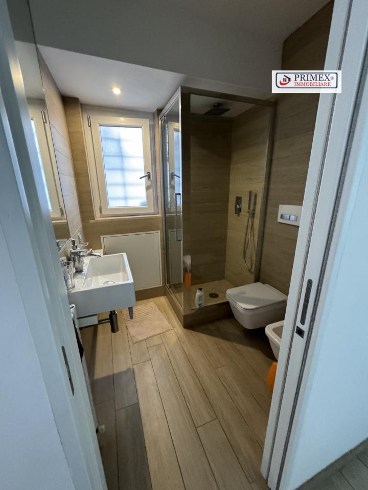 casa indipendente in vendita a Roma in zona Casal Palocco