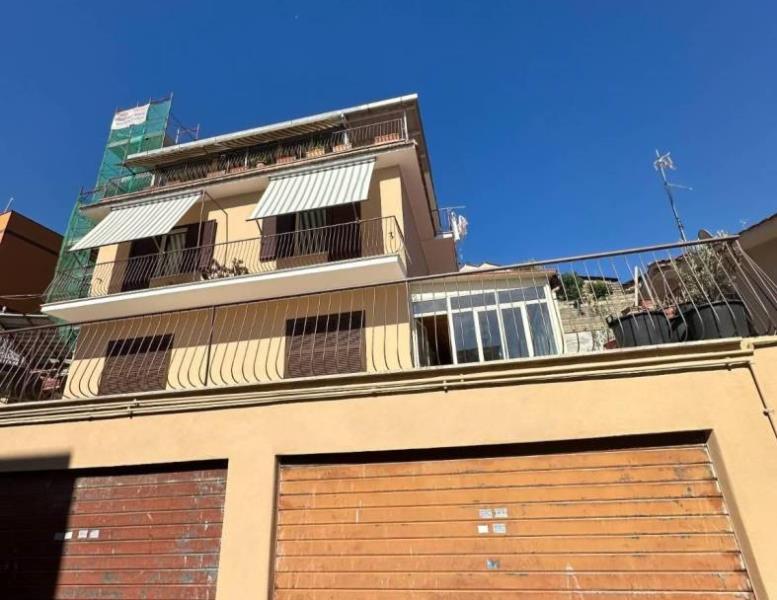 appartamento in vendita a Roma in zona Prima Porta
