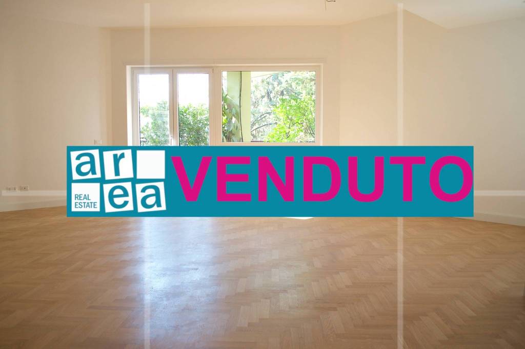 appartamento in vendita a Roma in zona Tomba di Nerone