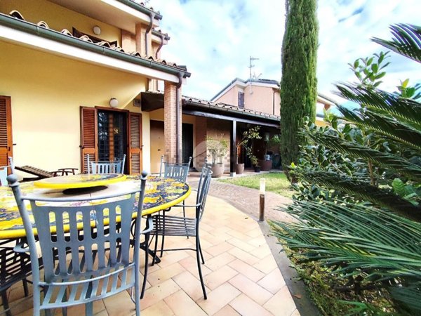 casa indipendente in vendita a Roma in zona Casal Boccone