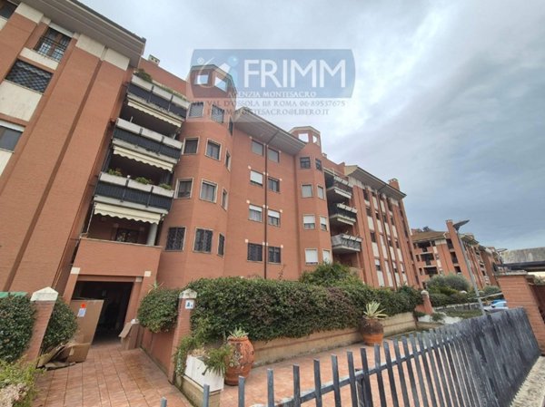 appartamento in vendita a Roma in zona Monte Sacro/Talenti