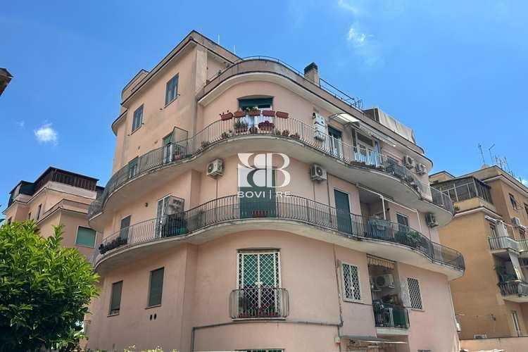 appartamento in vendita a Roma in zona Gianicolense
