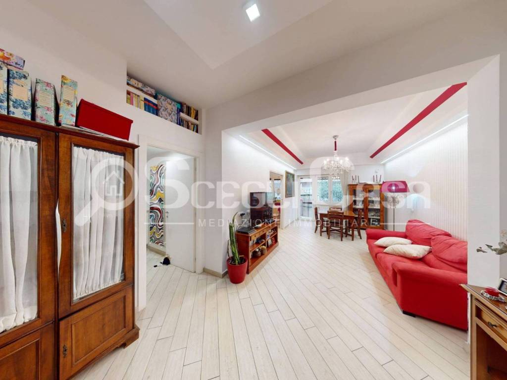 appartamento in vendita a Roma in zona Appio Claudio