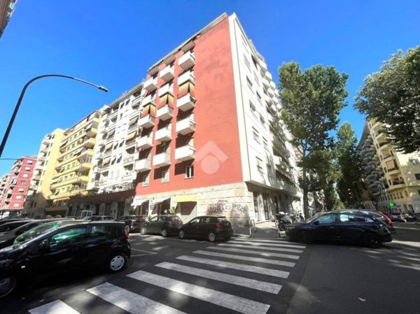negozio in vendita a Roma in zona Monte Sacro/Talenti
