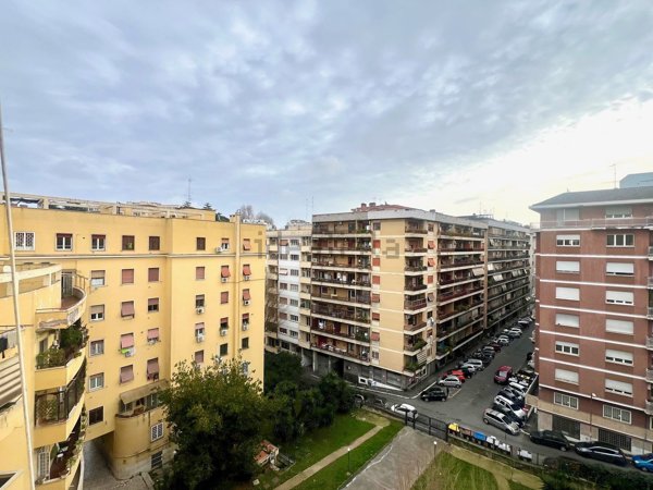 appartamento in vendita a Roma in zona Gianicolense