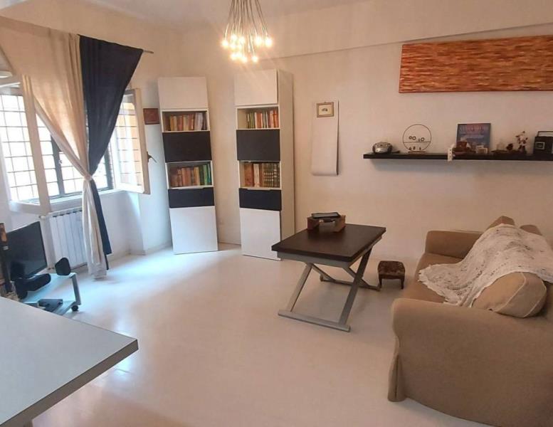 appartamento in vendita a Roma in zona Ostia