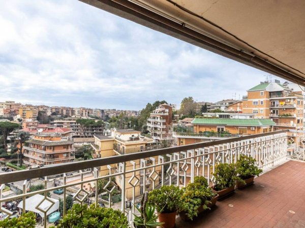 appartamento in vendita a Roma in zona Aurelio