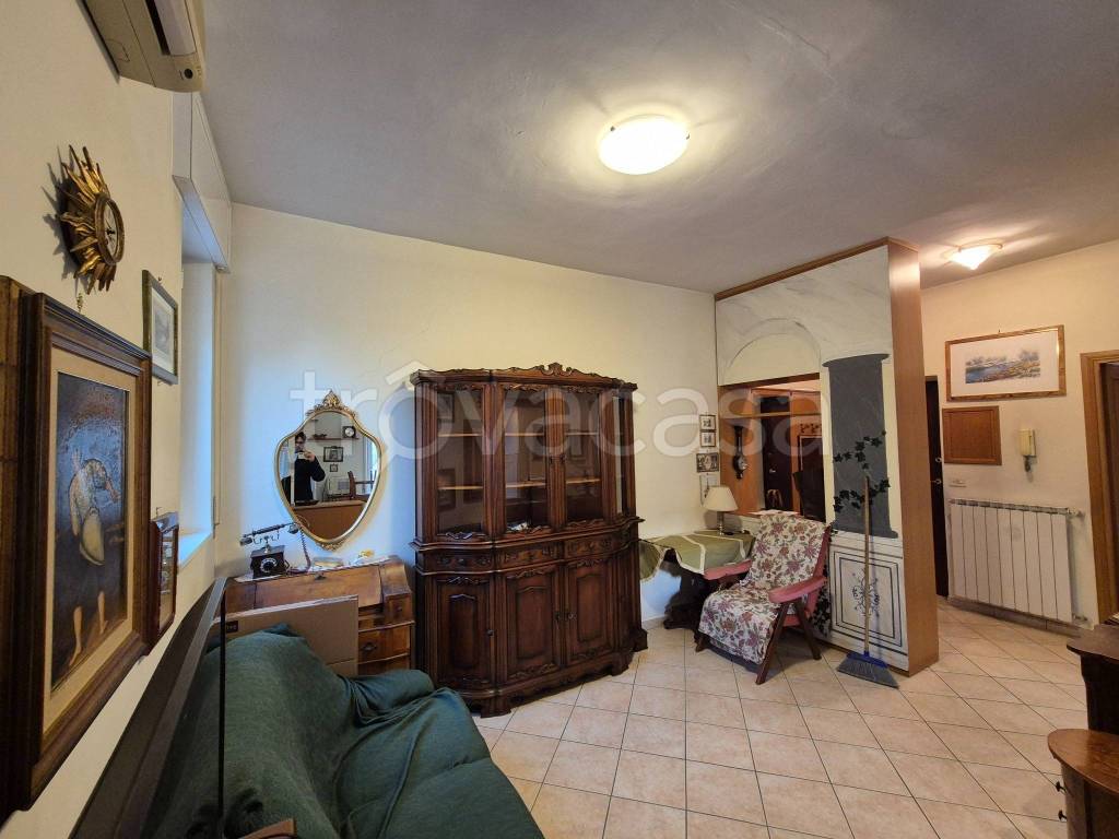 appartamento in vendita a Roma in zona Ostiense