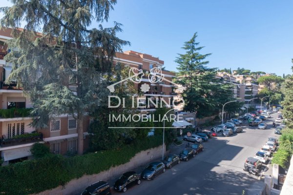 appartamento in vendita a Roma in zona Della Vittoria