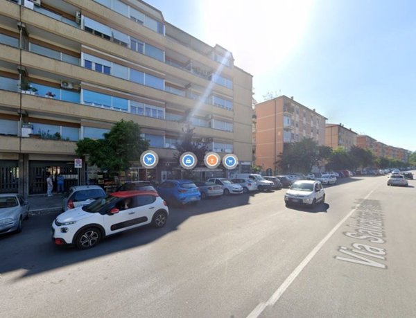 appartamento in vendita a Roma in zona Ostiense