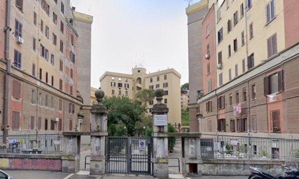 appartamento in vendita a Roma in zona Gianicolense