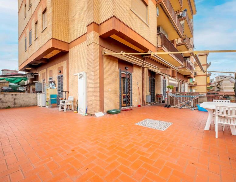 appartamento in vendita a Roma in zona Tor Vergata/Torrenova