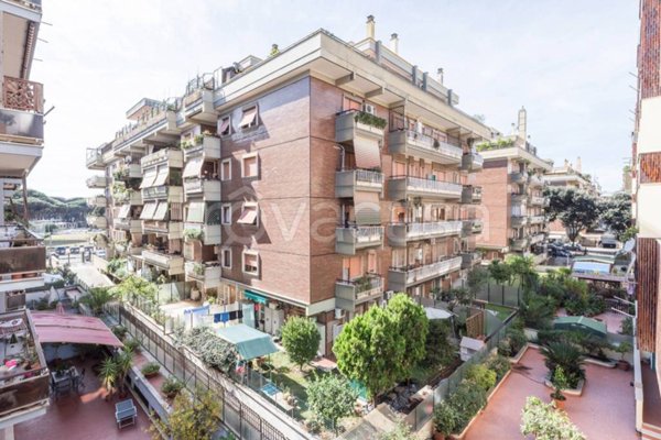 appartamento in vendita a Roma in zona Ostia