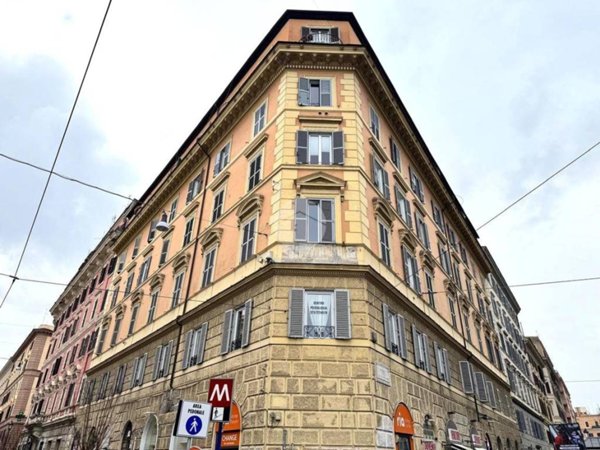 appartamento in vendita a Roma in zona Rione Prati