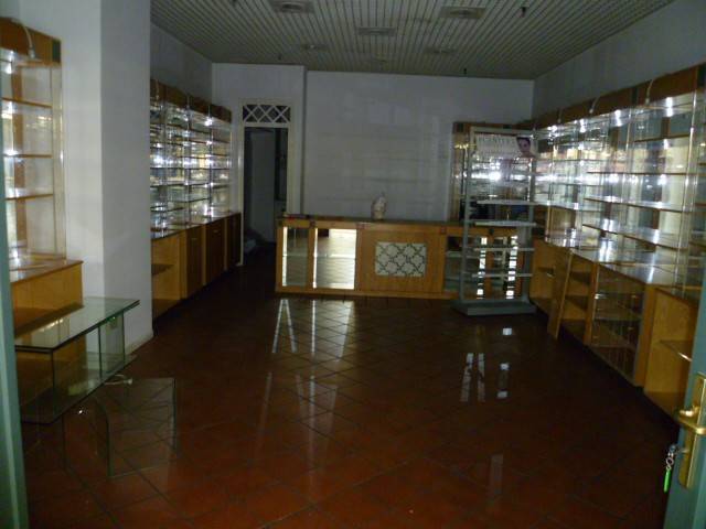 negozio in vendita a Roma in zona Giuliano Dalmata