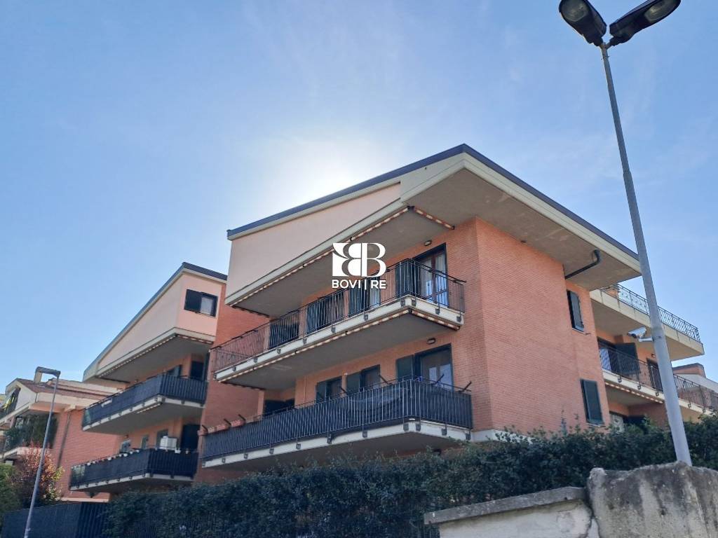 appartamento in vendita a Roma in zona Collatino
