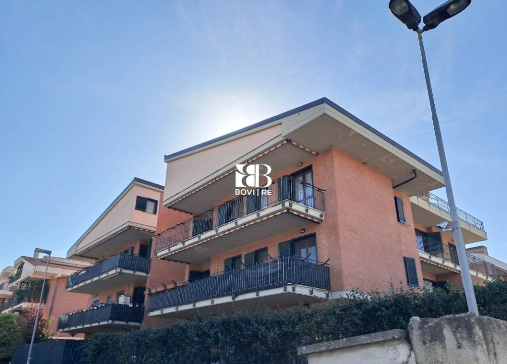 appartamento in vendita a Roma in zona Collatino
