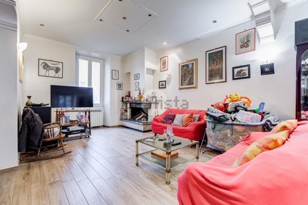 casa indipendente in vendita a Roma in zona Tuscolano