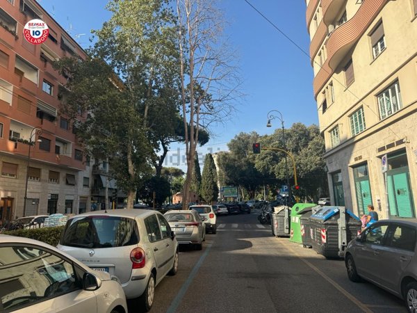 locale di sgombero in vendita a Roma in zona Flaminio