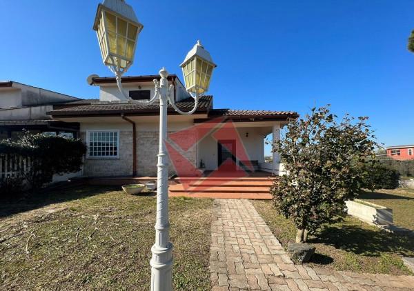 casa indipendente in vendita a Roma in zona Finocchio