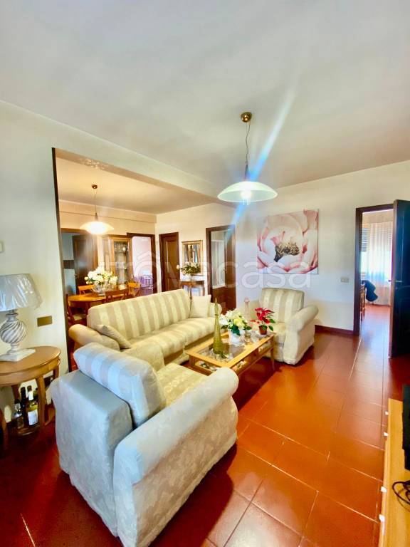 casa indipendente in vendita a Roma in zona Prima Porta