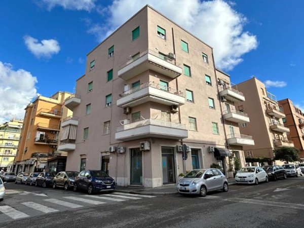 appartamento in vendita a Roma in zona Ostia