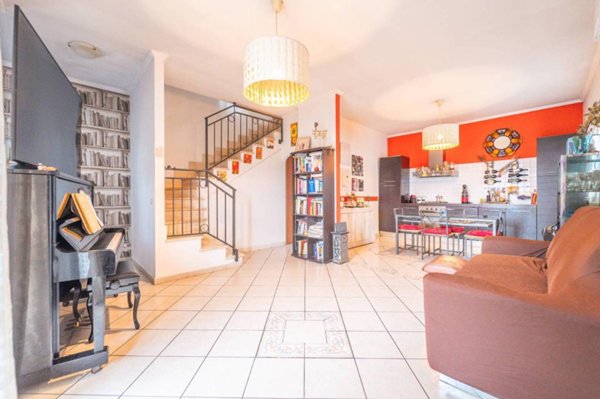 casa indipendente in vendita a Roma in zona Prenestino-Centocelle