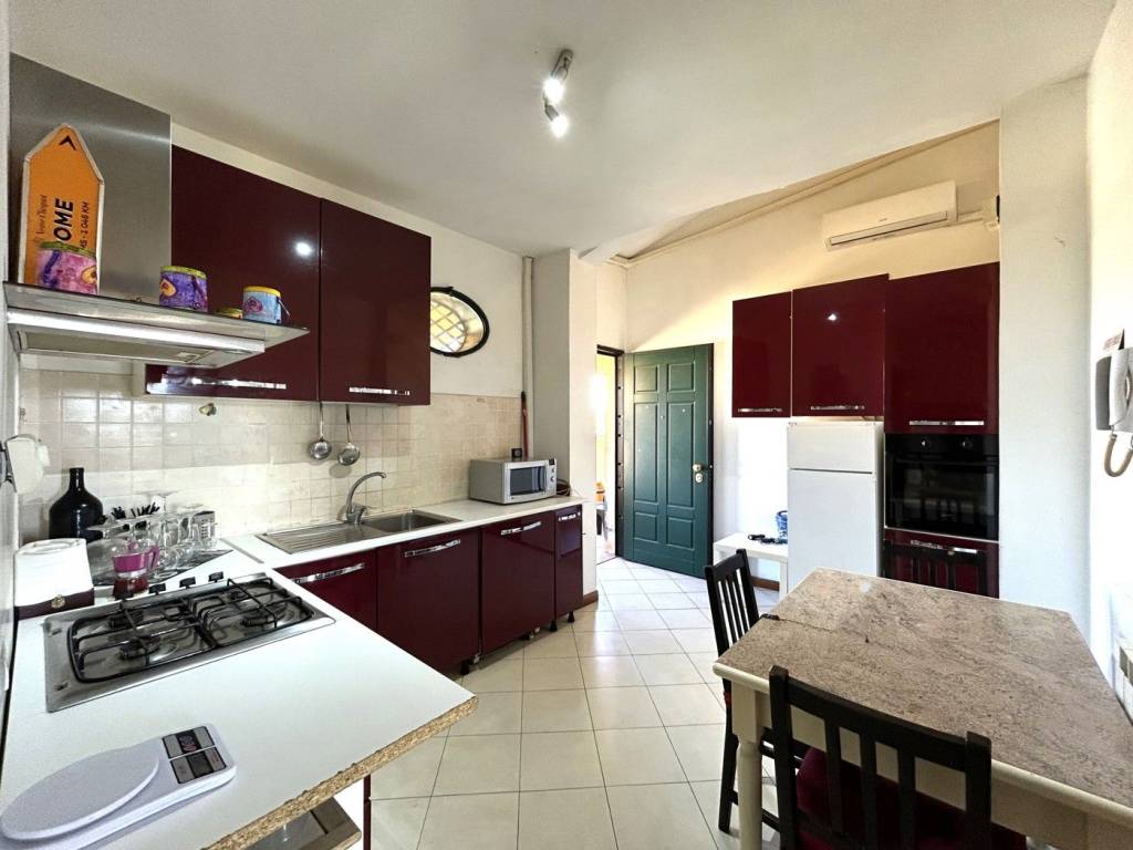 appartamento in vendita a Roma in zona Borghesiana