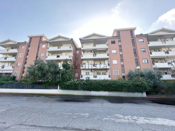 appartamento in vendita a Roma in zona Massimina/Casal Lumbroso